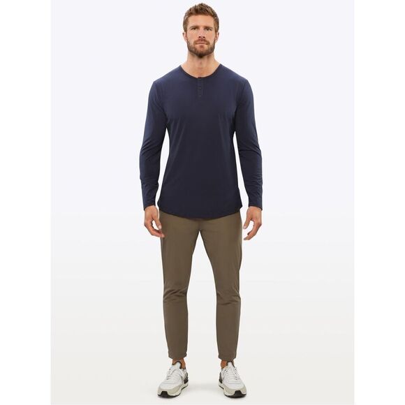 ✨Cuts AO Long Sleeve Navy Sz XL Henley Curve-Hem✨ - Picture 3 of 11